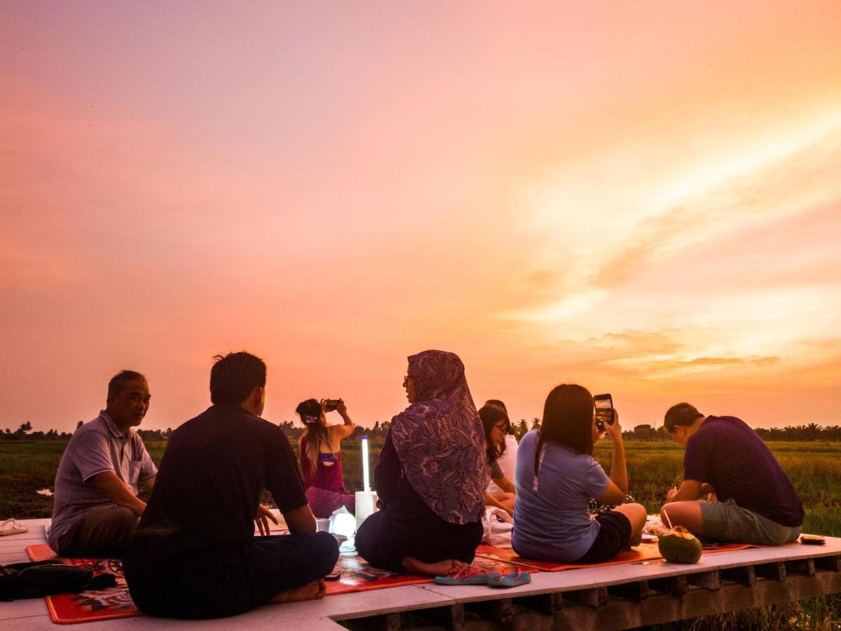 Kurau Inn Farmstay Kuala Kurau ภายนอก รูปภาพ