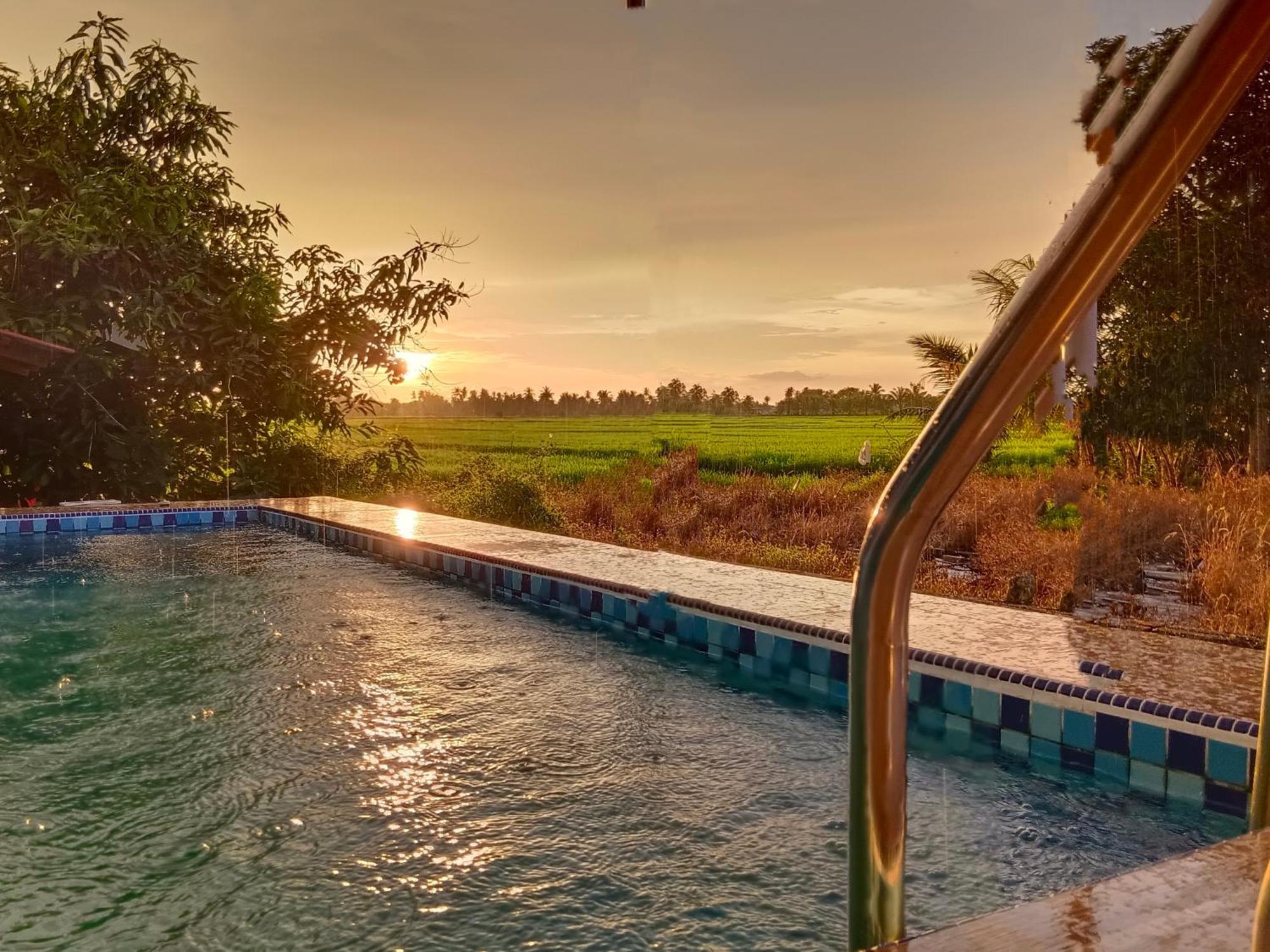 Kurau Inn Farmstay Kuala Kurau ภายนอก รูปภาพ